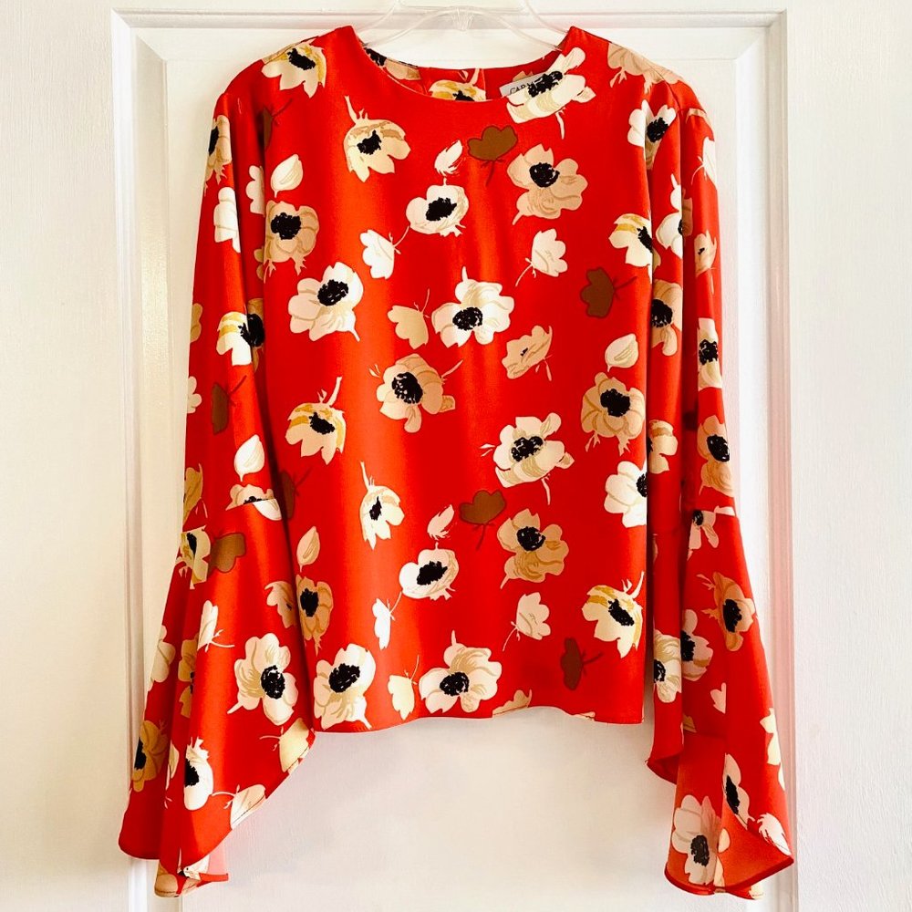 CARMEN MARC VALVO | Floral Print Blouse | Belle Sleeves | Button Detail